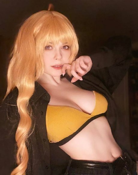 Xiao Elsie nackte pornostar bilder