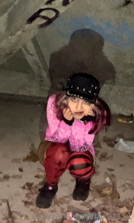 Roxyz111 xxx kostenlose galerie