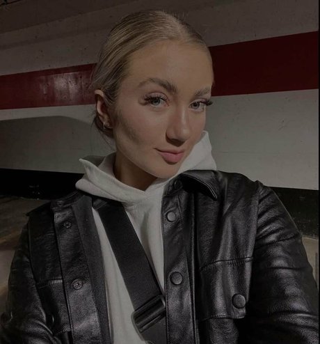 Tavia top pornographische archiv