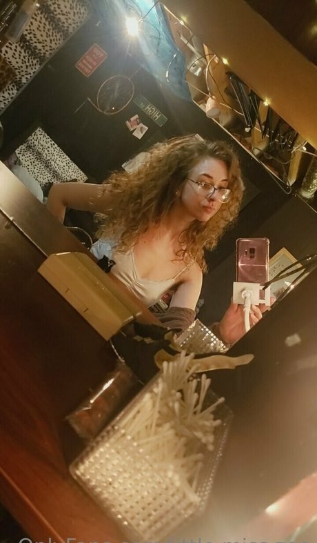 emo-schlampe onlyfans sexy nackte archiv