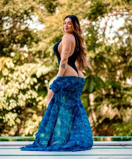 Juliana Salimeni kostenlose top fotos