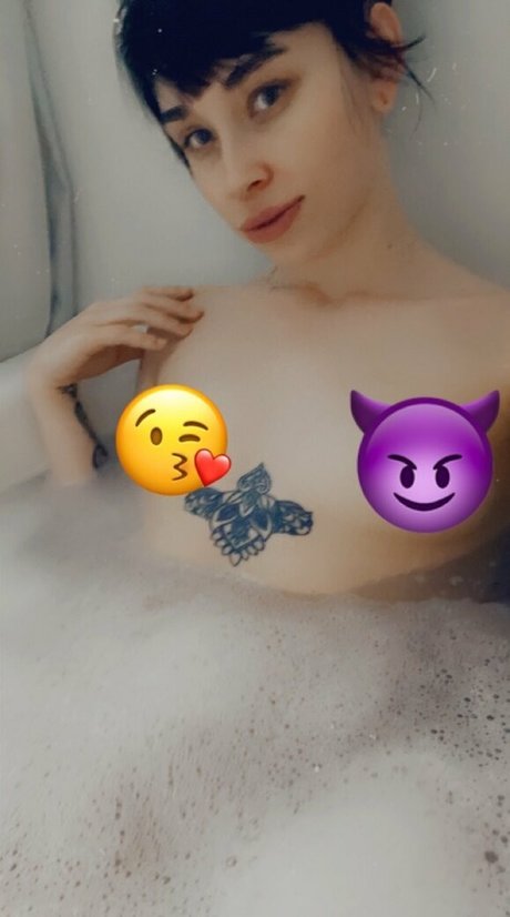asiatische gilf-onlyfans kostenlose schöne fotos