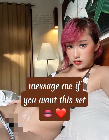 Lolazietaxx nackt erotische foto