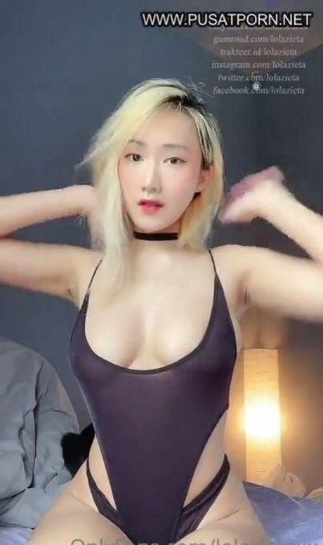 Lolazietaxx model perfekte foto