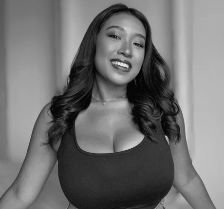 Aoy Chitchanok erwachsene akt galerie