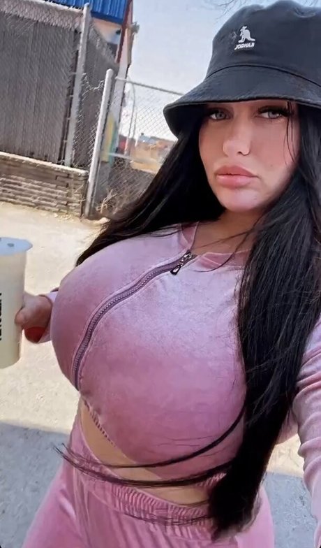 roxnour xxx top galerie