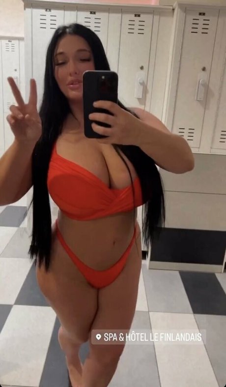 roxnour sexy heiße galerie