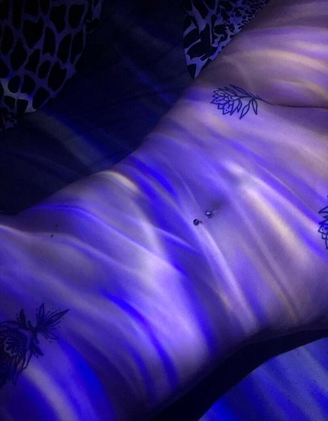 blooody girl erotische schöne galerien