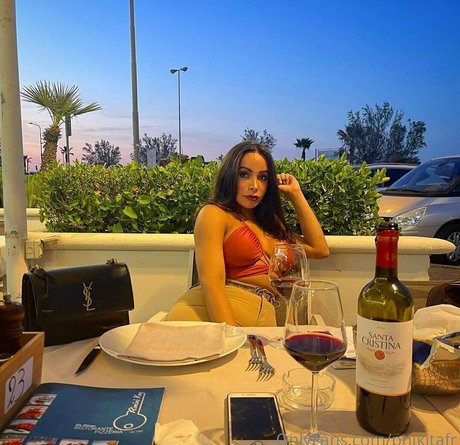 latina-dienstmädchen onlyfans top kostenlose archiv