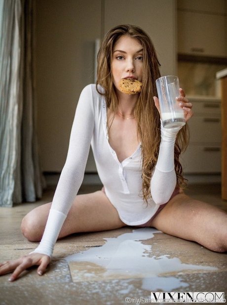 Elenakoshkaxoxo top nackte galerie