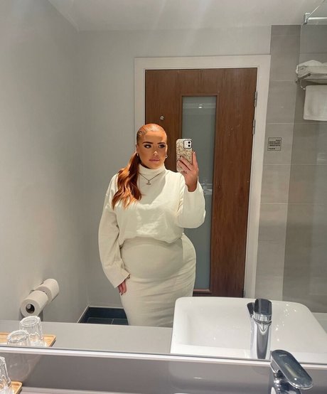 libbyrebecca model exklusive bild