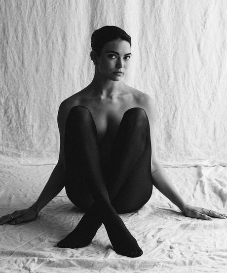 knie nur fans kunst erotische bilder