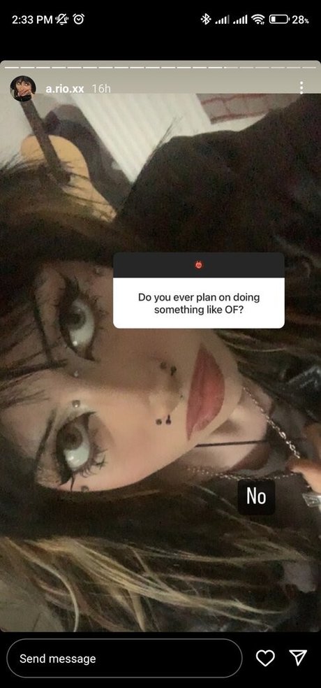 Rio Lawlor nackt kostenlose bilder