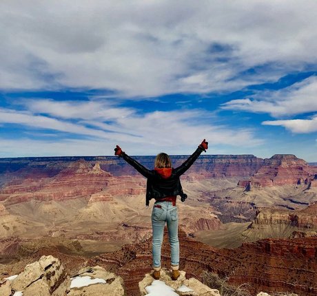 Scout Taylor Compton nacktheit kunst archiv