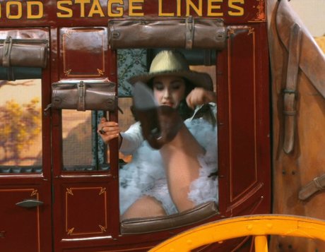 Molly Ephraim heiße erwachsene bild