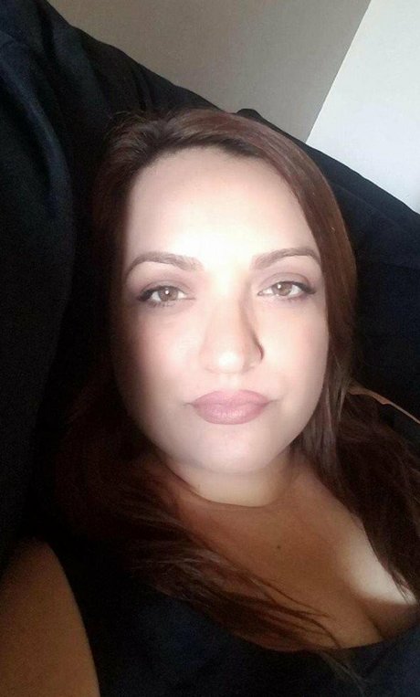 Dark Haired Brunette nackt pornografische bilder