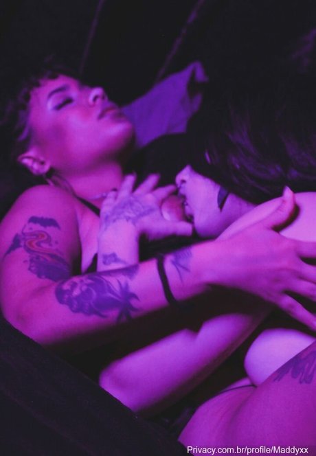 Dojagrrrl schöne nackte fotos