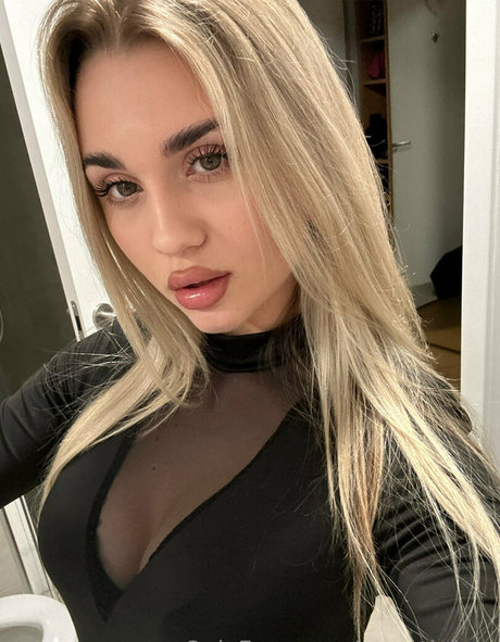 Kris Kiss nacktheit kostenlose archiv