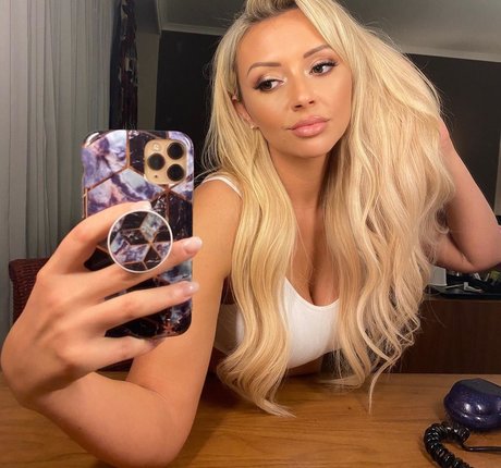 Kimberly Hart Simpson sex galerie