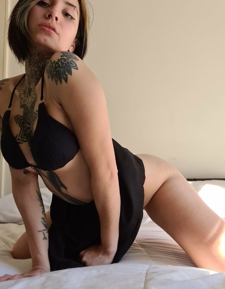 luzzchan exklusive akt archiv