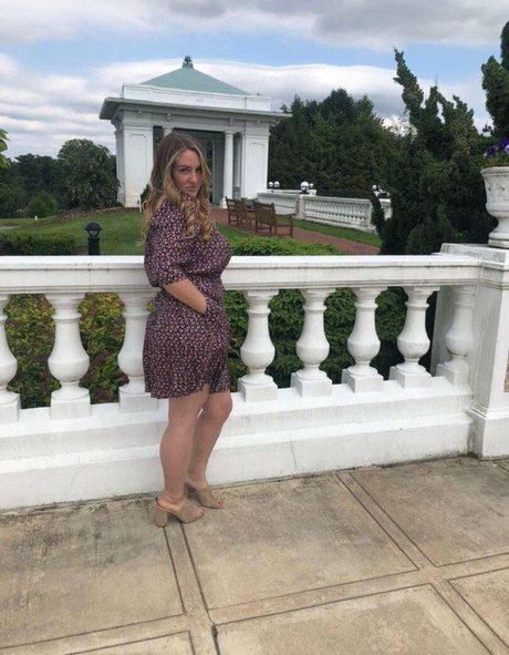 asiatische gilf-onlyfans schöne hd bild