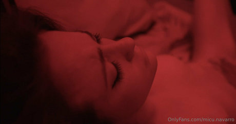 micu navarro nackt freie bilder