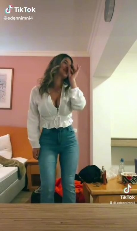 emo-schlampe onlyfans pornografische archiv