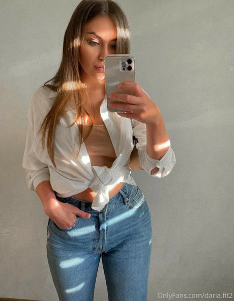 tasha fit2 exklusive heiße foto