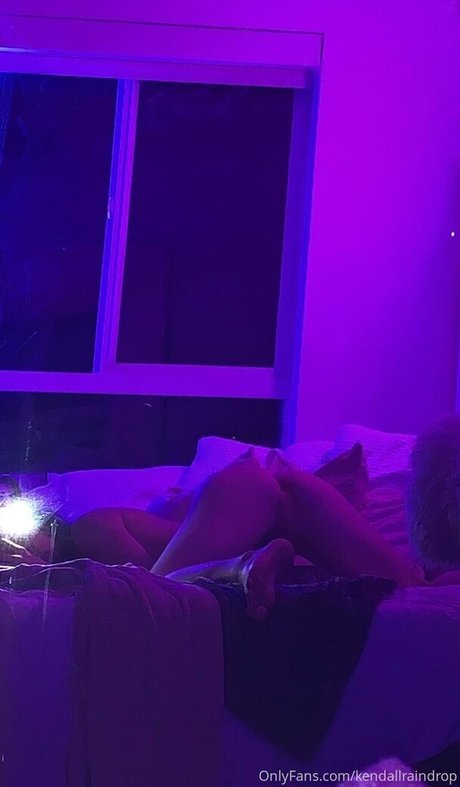 Kendallraindrop pornostar nackten bilder