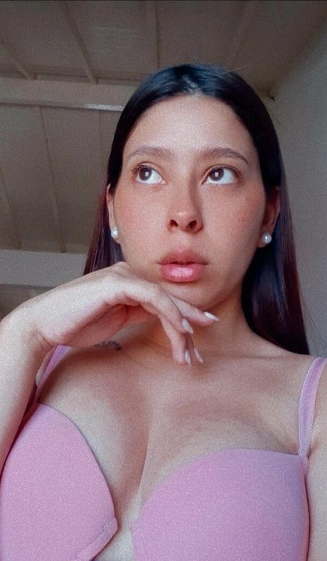 agnesbaby pornostar hübsche fotos