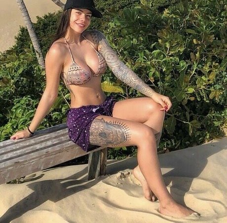 Thayna Lopes hd hübsche galerien