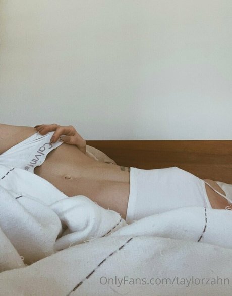 taylorzahn freie nacktheit archiv