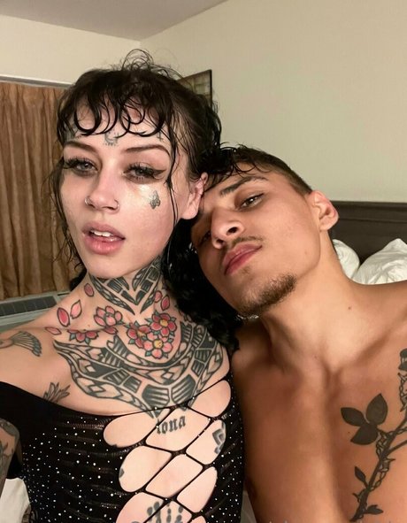 vixxensuicide exklusive sexy archiv