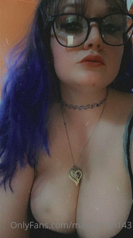 manderlyn143 erwachsene erotische foto