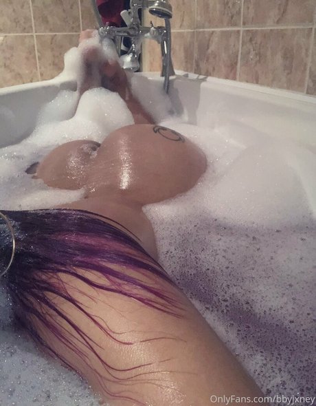 bbyjxney_ hübsche erwachsene fotos