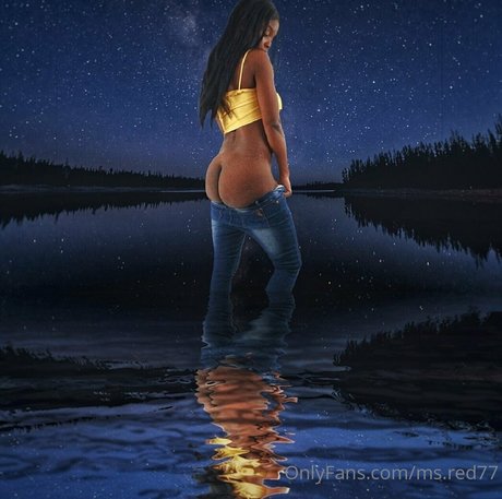 ms red77 schauspielerin nette foto