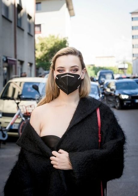 Katherine Langford hübsche erwachsene foto