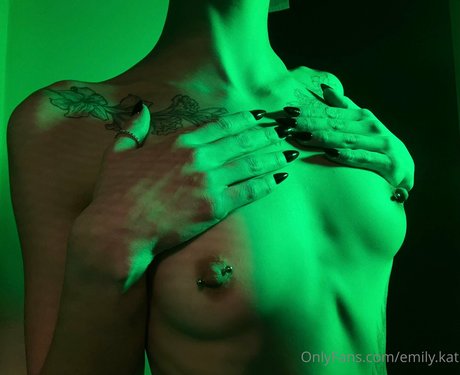 emily kat hd heiße galerie