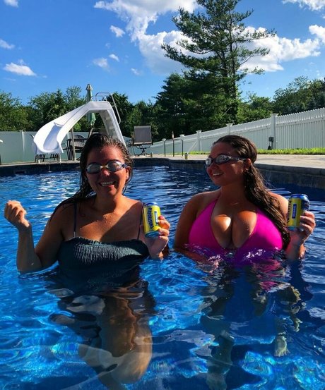 Jenn M erwachsene erotische galerien