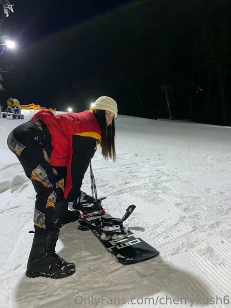 cherrykush6 hübsche erotische galerie