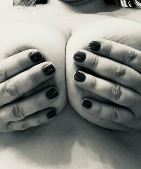 xjuicypeachx xxx sexy bild