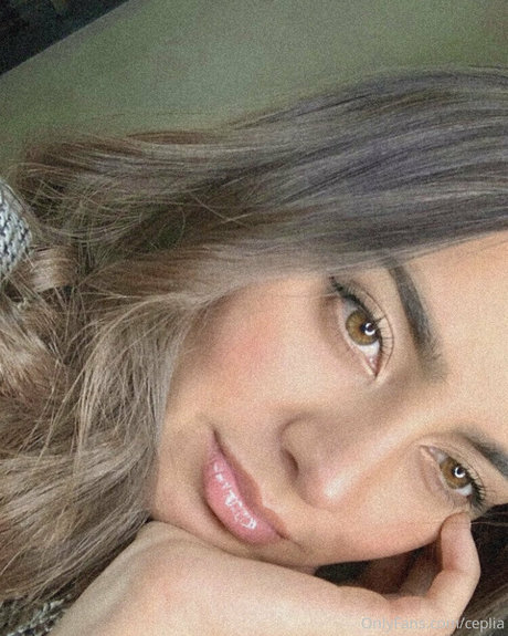 ceplia hd pornographische galerien