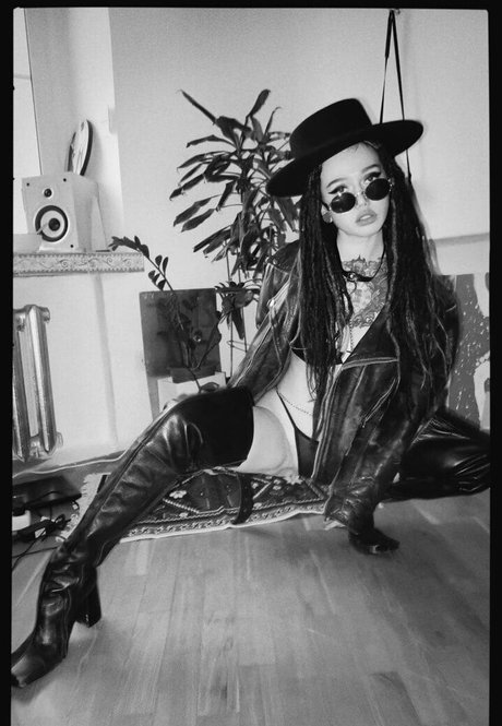 demonek0 model sex galerien