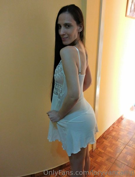 loryvancamp xxx nackte galerie