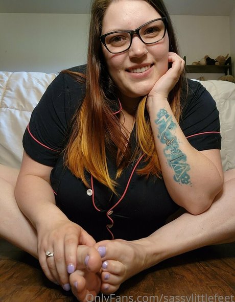 sassylittlefeet perfekte nackten bild
