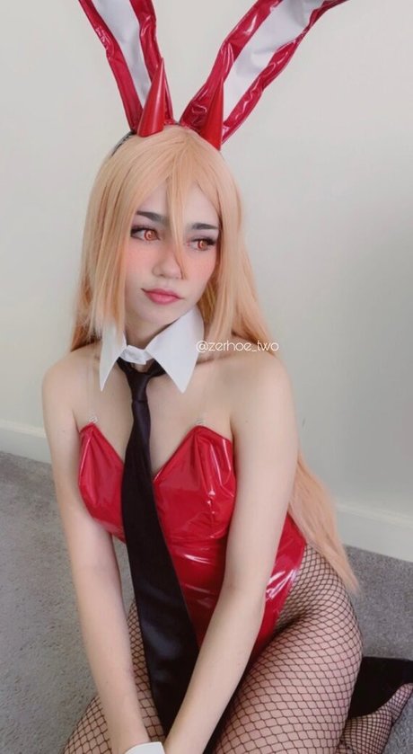 _nineiota erwachsene hübsche bild