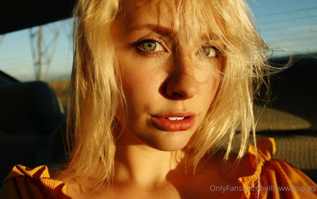 willowwhispers heiße kunst archiv