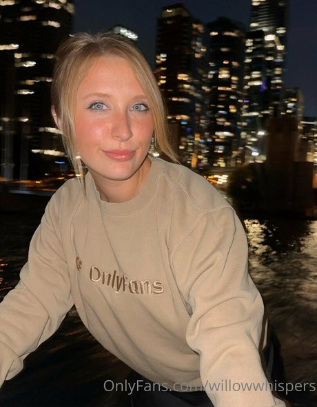 willowwhispers exklusive galerien