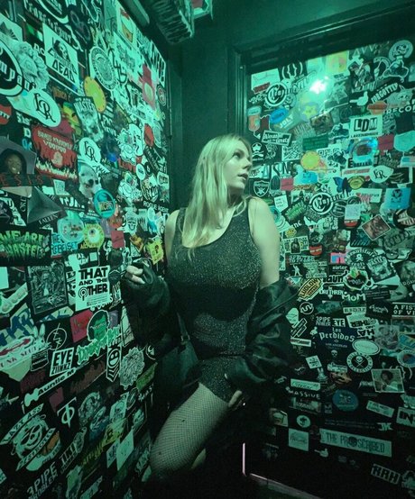 tgirl-onlyfans kunst sexy bild