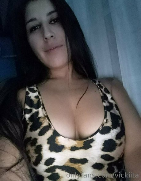 vickiita model pornographische foto